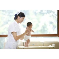 王氏催乳母婴护理服务中心讲解哺乳方式要注意哪些